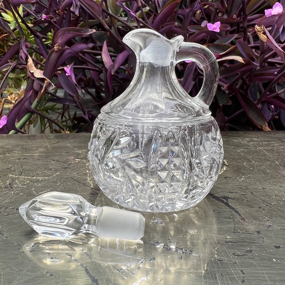 VTG Small Crystal Glass Cruet w/ Stopper - Picture 4 of 9